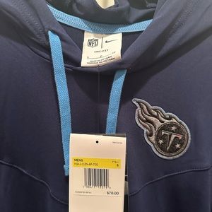 NWT Men’s Tennessee Titans, navy dry fit hoodie